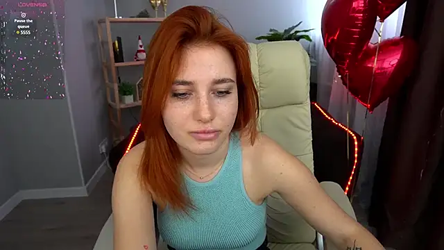 EmilyFoxxi online show from 02.14.25