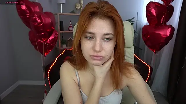 EmilyFoxxi online show from 02.21.25