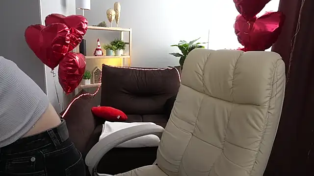EmilyFoxxi online show from 02.23.25