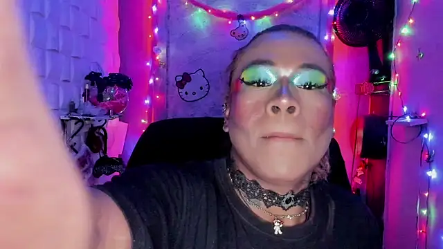 tsviolett online show from 12.18.24