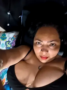 NIKOLE1301 online show from 12.15.25