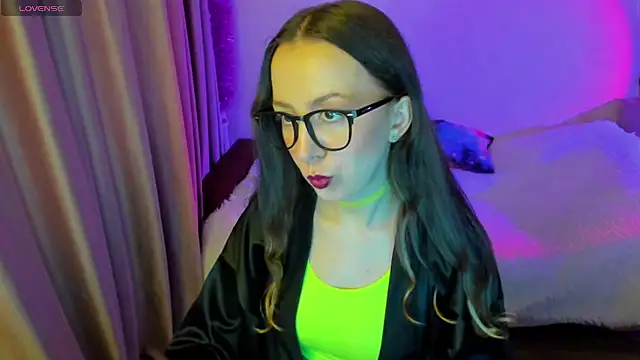 CurlySteph online show from 09.22.25