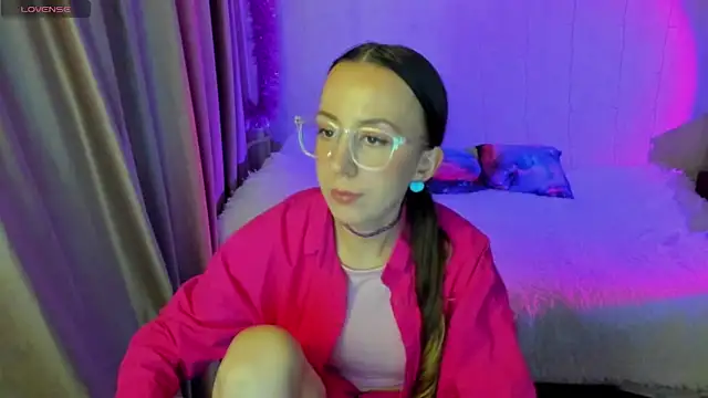 CurlySteph online show from 11.10.25