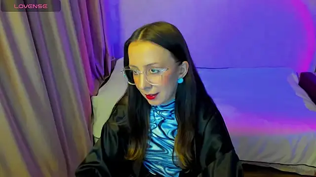 CurlySteph online show from 02.15.26