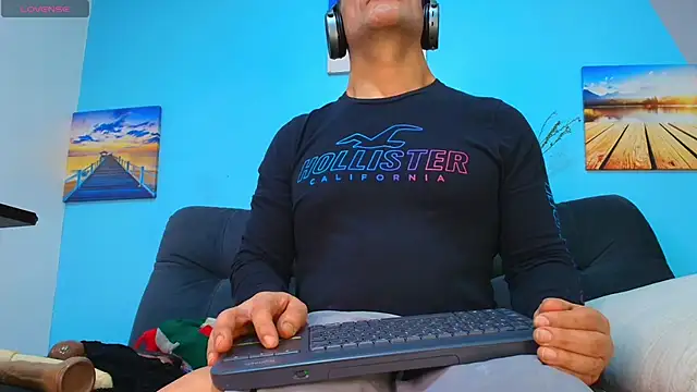 juanses n toro online show from 10.04.25