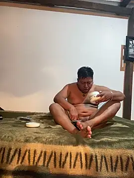 Snapshot of eamisay chatting on 04.06.26 eamisay online show from 04.06.26