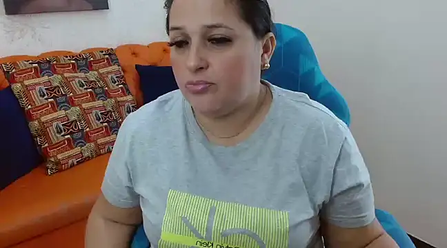 Kerly Doll online show from 02.13.25