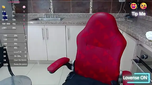 Kerly Doll online show from 03.02.25