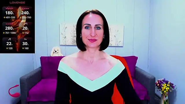 Snapshot of Nia_Smithh chatting on 12.13.24 Nia Smithh online show from 12.13.24