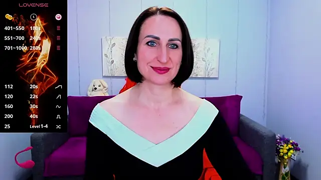 Snapshot of Nia_Smithh chatting on 02.19.25 Nia Smithh online show from 02.19.25