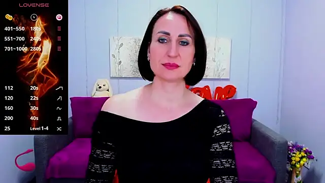 Snapshot of Nia_Smithh chatting on 02.21.25 Nia Smithh online show from 02.21.25