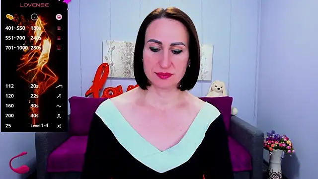 Snapshot of Nia_Smithh chatting on 03.22.25 Nia Smithh online show from 03.22.25