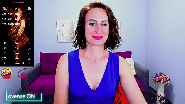 Snapshot of Nia_Smithh chatting on 09.24.25 Nia Smithh online show from 09.24.25