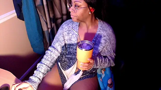 LEXIJAYNEX online show from 02.17.25