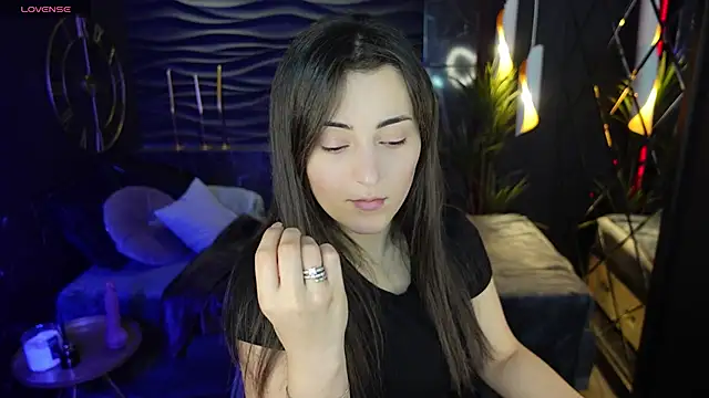 KylieMellow online show from 01.06.25