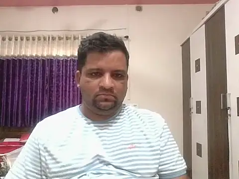 Snapshot of dhruv_love chatting on 04.29.26 dhruv love online show from 04.29.26