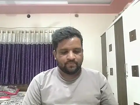 Snapshot of dhruv_love chatting on 05.18.26 dhruv love online show from 05.18.26