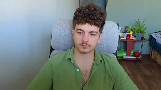 Snapshot of Remy_Miles chatting on 05.19.26 Remy Miles online show from 05.19.26