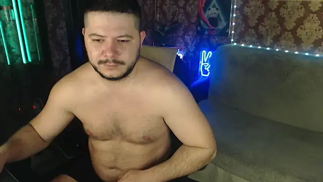 Snapshot of thor_master chatting on 10.06.25 thor master online show from 10.06.25