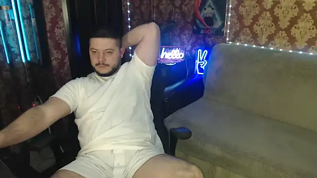 Snapshot of thor_master chatting on 10.13.25 thor master online show from 10.13.25