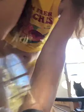 KittyWhispers online show from 01.15.25