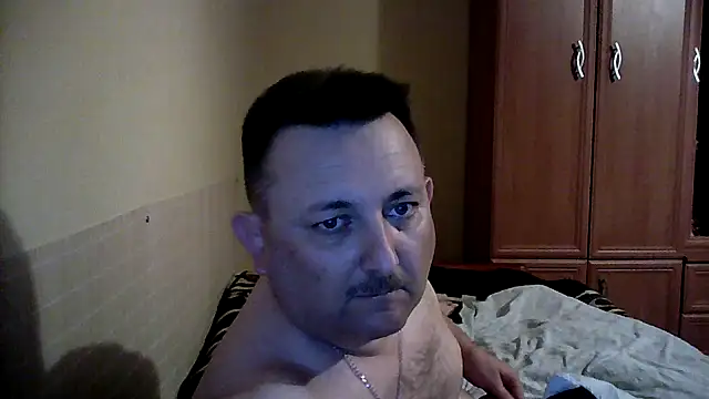 Snapshot of Novy73 chatting on 10.26.25 Novy73 online show from 10.26.25