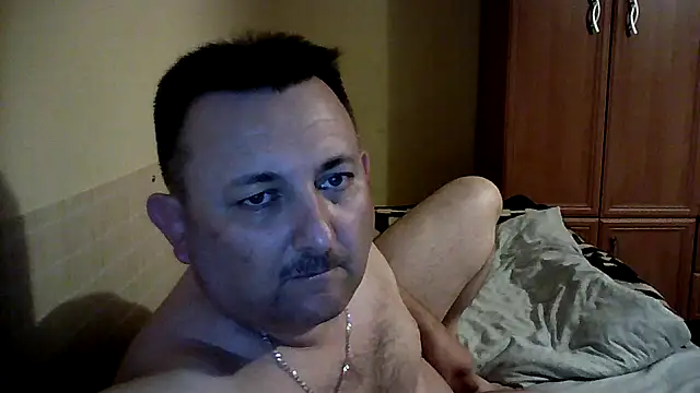 Snapshot of Novy73 chatting on 10.28.25 Novy73 online show from 10.28.25