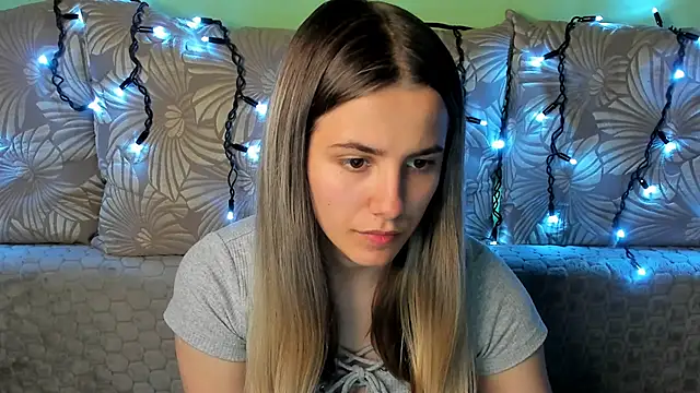 MaggieCake online show from 10.20.25