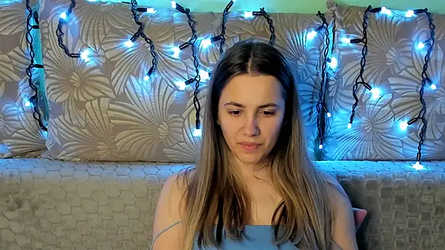 Snapshot of MaggieCake chatting on 03.01.26 MaggieCake online show from 03.01.26