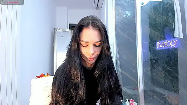 realhotfallingdevil online show from 10.09.25