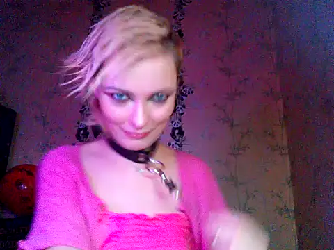 WildMissNiks online show from 11.01.25