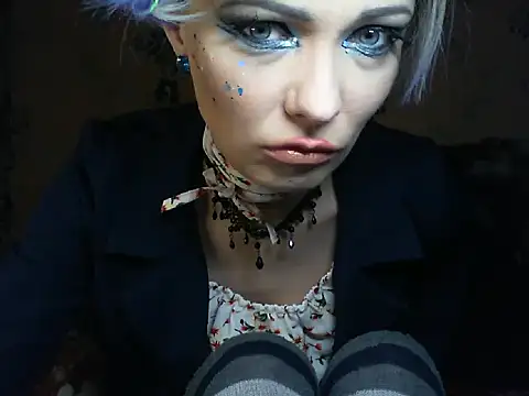 WildMissNiks online show from 03.15.26