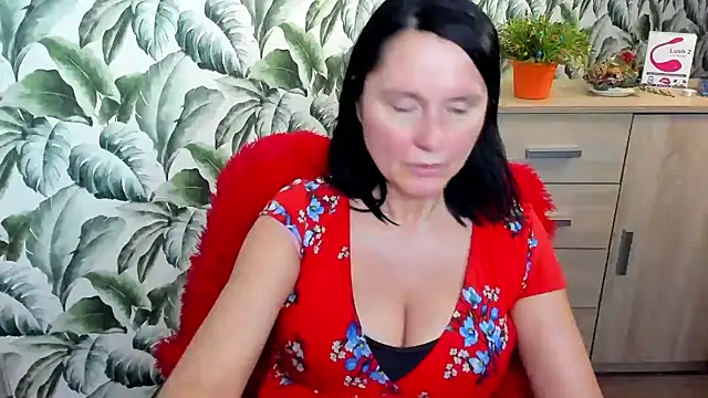 Ellennaughty online show from 02.18.25