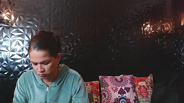 PINK  LOLA1 online show from 09.15.25