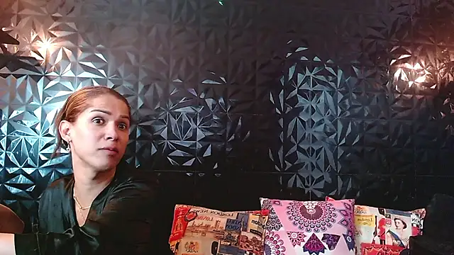 PINK  LOLA1 online show from 02.17.26