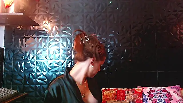 PINK  LOLA1 online show from 03.06.26