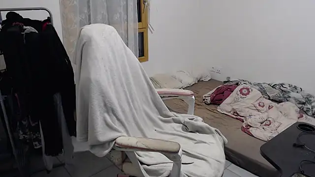 missthon0 online show from 11.14.25