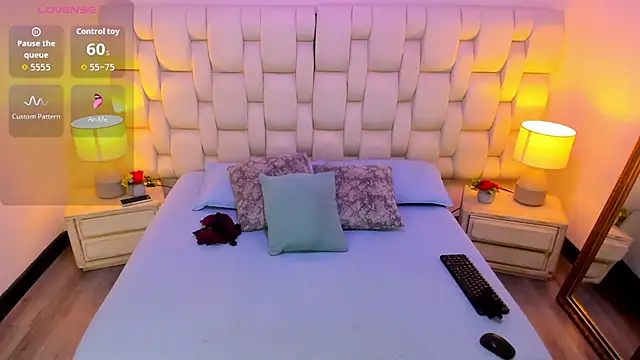 MiaYMolly online show from 01.10.26