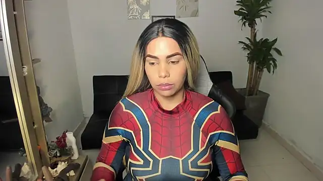 Snapshot of alyssannVhm chatting on 10.03.25 alyssannVhm online show from 10.03.25