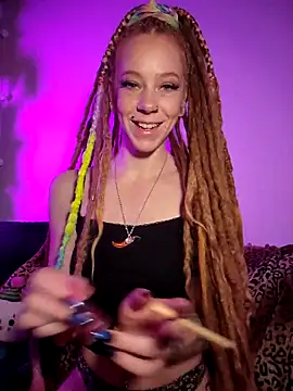 LucidLucy online show from 10.12.25