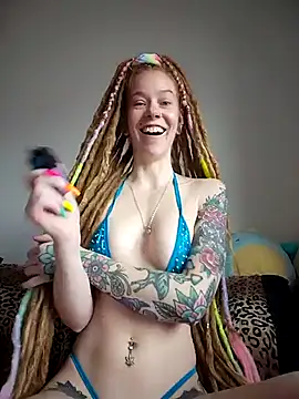 LucidLucy online show from 01.10.26