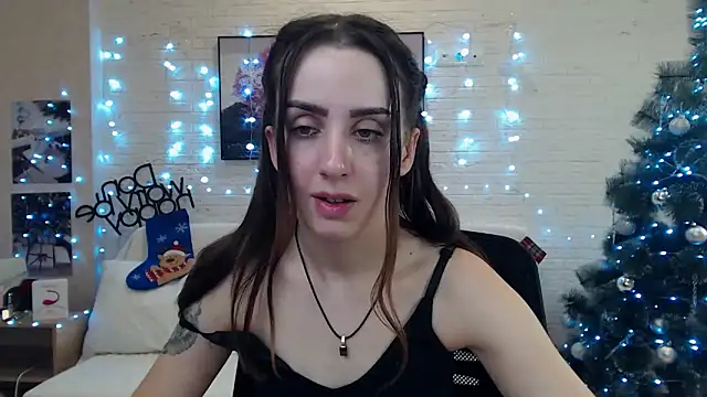 FranceskoJones online show from 12.15.24
