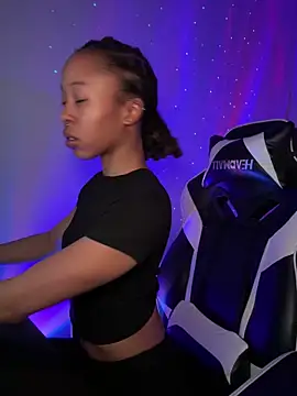 Snapshot of thebrattygoddess chatting on 03.02.25 thebrattygoddess online show from 03.02.25