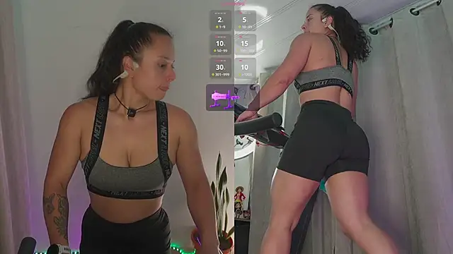 Snapshot of afroditaP_ chatting on 10.01.25 afroditaP online show from 10.01.25