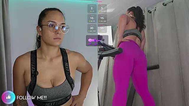 Snapshot of afroditaP_ chatting on 10.25.25 afroditaP online show from 10.25.25