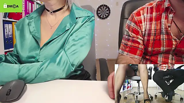 Snapshot of secret-office chatting on 02.01.25 secret-office online show from 02.01.25