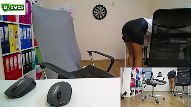 Snapshot of secret-office chatting on 09.12.25 secret-office online show from 09.12.25