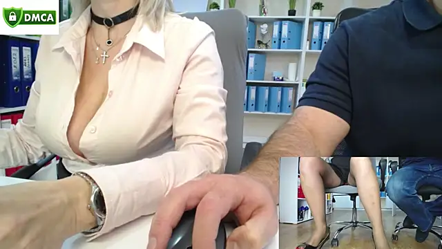 Snapshot of secret-office chatting on 10.06.25 secret-office online show from 10.06.25