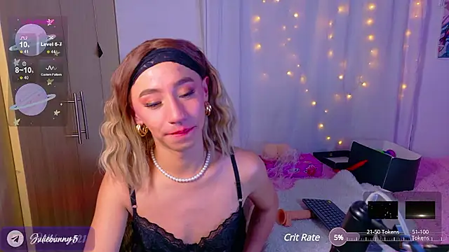 Littlebunny21 online show from 12.04.24