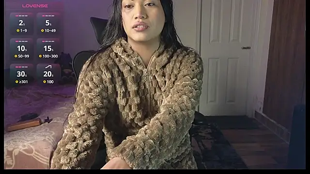 Snapshot of DarlingJenny22 chatting on 01.01.25 DarlingJenny22 online show from 01.01.25